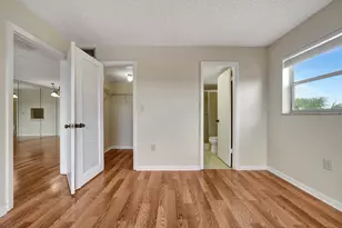 8435 Sunrise Lakes Blvd, Sunrise, FL 33322 - Photo 21