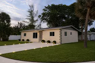 310 NW 4th Ave, Deerfield Beach, FL 33441 - Photo 5
