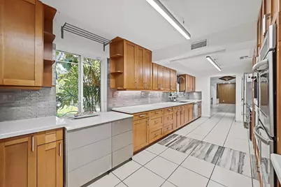 816 NW 66th Avenue, Plantation, FL 33317 - Photo 15