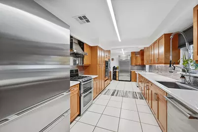 816 NW 66th Avenue, Plantation, FL 33317 - Photo 13