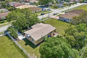 2943 NW 13th St, Fort Lauderdale, FL 33311 - Photo 25