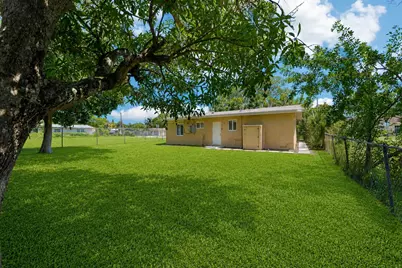 2943 NW 13th Street, Fort Lauderdale, FL 33311 - Photo 23
