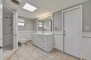 284 Allenwood Dr, Lauderdale by the Sea, FL 33308 - Photo 9