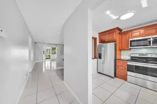 417 SW Natura Ave, Deerfield Beach, FL 33441 - Photo 3