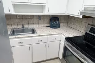 1800 NW 24th Ave, Miami, FL 33125 - Photo 7