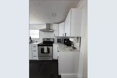 182 Plantation Boulevard, Greenacres, FL 33467 - Photo 9