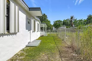 10235 SW 177th St, Miami, FL 33157 - Photo 35
