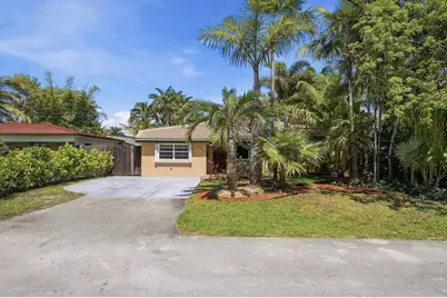 4650 NE 2nd Avenue, Oakland Park, FL 33334 - Photo 1