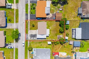 3280 NW 13th Ct, Lauderhill, FL 33311 - Photo 15
