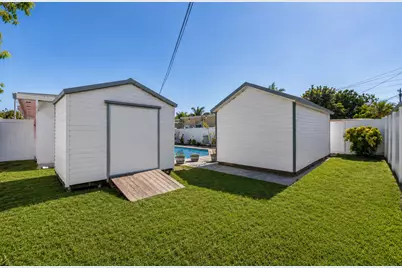 262 SW 8th Street, Dania Beach, FL 33004 - Photo 27