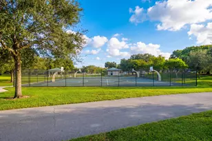 262 SW 8th St, Dania Beach, FL 33004 - Photo 45