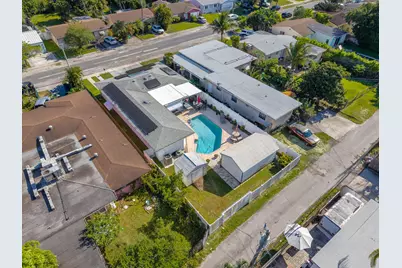 262 SW 8th Street, Dania Beach, FL 33004 - Photo 3