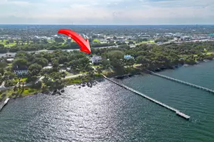 1009 S Indian River Dr, Fort Pierce, FL 34950 - Photo 1