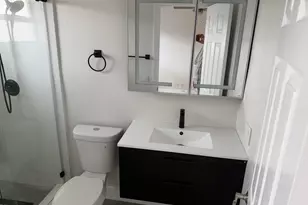 2051 NE 56th St, Fort Lauderdale, FL 33308 - Photo 11
