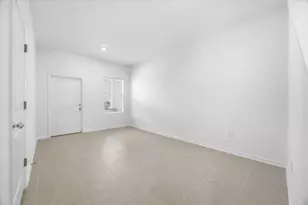 3064 Chromatic St, Kissimmee, FL 34758 - Photo 5