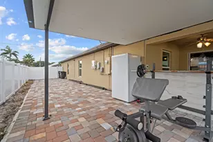 1381 SW Paar Dr, Port Saint Lucie, FL 34953 - Photo 41