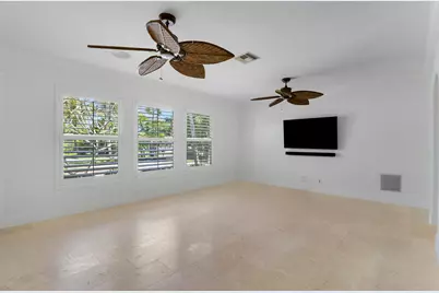 19931 Jasmine Drive, Jupiter, FL 33469 - Photo 9