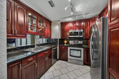 3068 S Oakland Forest Drive #806, Oakland Park, FL 33309 - Photo 1
