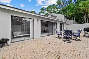 12875 Spinnaker Ln, Wellington, FL 33414 - Photo 17