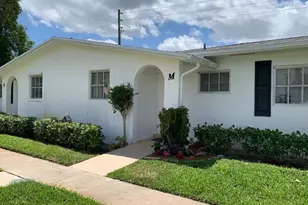 2916 Crosley Dr E, West Palm Beach, FL 33415 - Photo 1