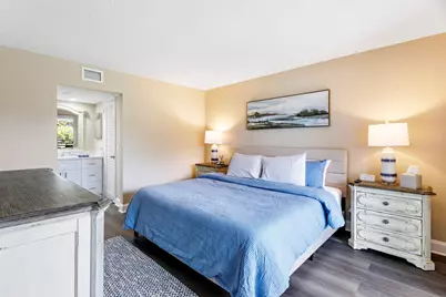 5510 Tamberlane Circle #242, Palm Beach Gardens, FL 33418 - Photo 17