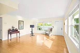 114 Cascade Ln, Palm Beach Shores, FL 33404 - Photo 13