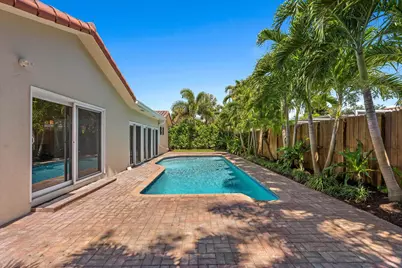 884 NW 6th Drive, Boca Raton, FL 33486 - Photo 27