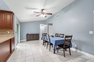 206 Parkwood Dr S, Royal Palm Beach, FL 33411 - Photo 5