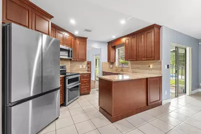 206 Parkwood Drive S, Royal Palm Beach, FL 33411 - Photo 3