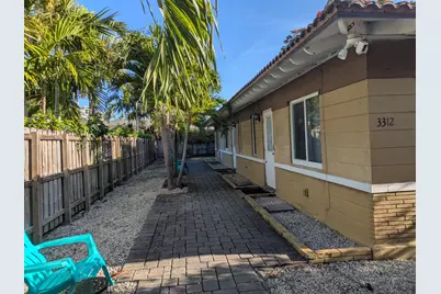 3312 SE 4th Street #3, Pompano Beach, FL 33062 - Photo 9