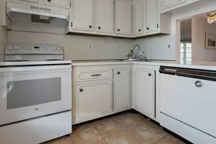5890 NW 64th Ave, Tamarac, FL 33319 - Photo 9
