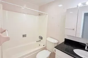 501 W Kalmia Dr, West Palm Beach, FL 33403 - Photo 9