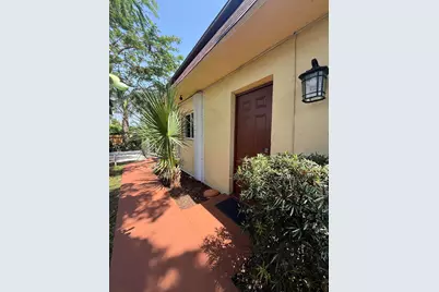 803 NE 2nd Avenue #Studio, Delray Beach, FL 33444 - Photo 1