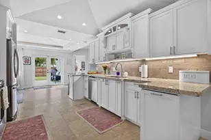 451 NE 48th Ct, Oakland Park, FL 33334 - Photo 21