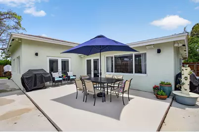 451 NE 48th Court, Oakland Park, FL 33334 - Photo 35