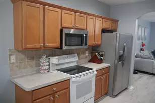 2151 SE Eatonville Dr, Port Saint Lucie, FL 34952 - Photo 9
