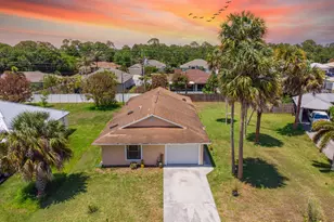 1573 SW Dycus Ave, Port Saint Lucie, FL 34953 - Photo 1