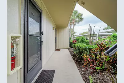 23 Plantation Drive #102, Vero Beach, FL 32966 - Photo 5