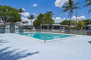 468 NE 206th Ln, Miami, FL 33179 - Photo 13