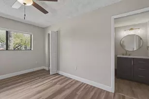 468 NE 206th Ln, Miami, FL 33179 - Photo 11