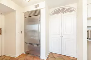 389 S Lake Dr, Palm Beach, FL 33480 - Photo 13