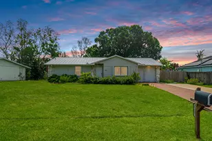 537 NW Sagamore Terrace, Port Saint Lucie, FL 34983 - Photo 1