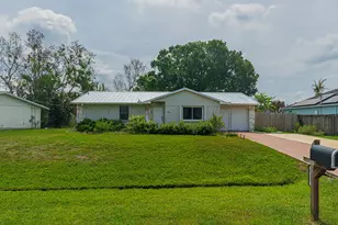 537 NW Sagamore Terrace, Port Saint Lucie, FL 34983 - Photo 1