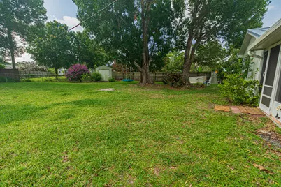 537 NW Sagamore Terrace, Port Saint Lucie, FL 34983 - Photo 13