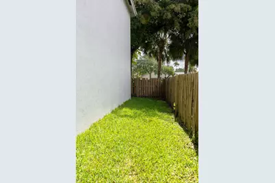5920 S Golden Beauty Lane, Tamarac, FL 33321 - Photo 19