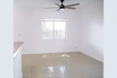 5920 S Golden Beauty Lane, Tamarac, FL 33321 - Photo 5