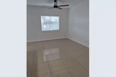 5920 S Golden Beauty Lane, Tamarac, FL 33321 - Photo 5