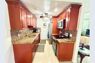 203 Farnham I #203, Deerfield Beach, FL 33442 - Photo 9