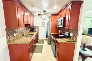 203 Farnham I, Deerfield Beach, FL 33442 - Photo 9