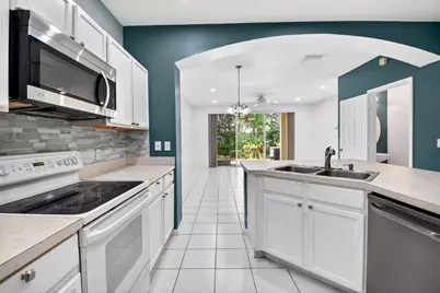 9695 Porta Leona Lane, Boynton Beach, FL 33472 - Photo 11